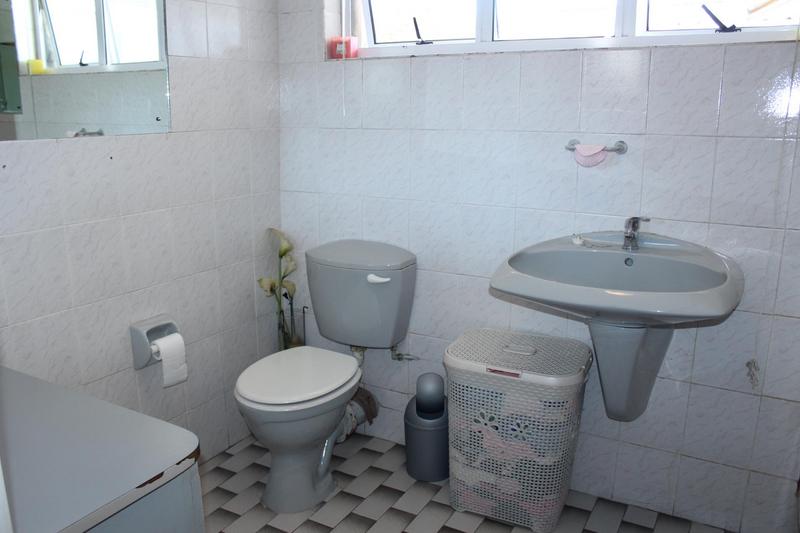 7 Bedroom Property for Sale in Vasco Estate Western Cape